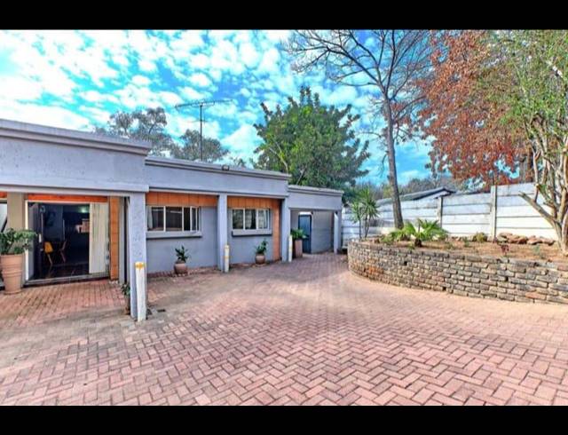 2 BEDROOM PROPERTY TO RENT IN WOODMEAD